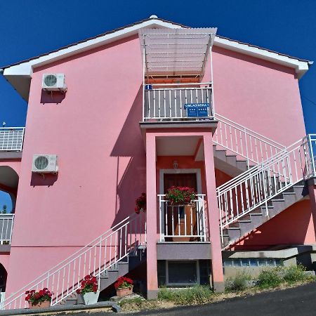 Apartment Njivice 15904B Dış mekan fotoğraf