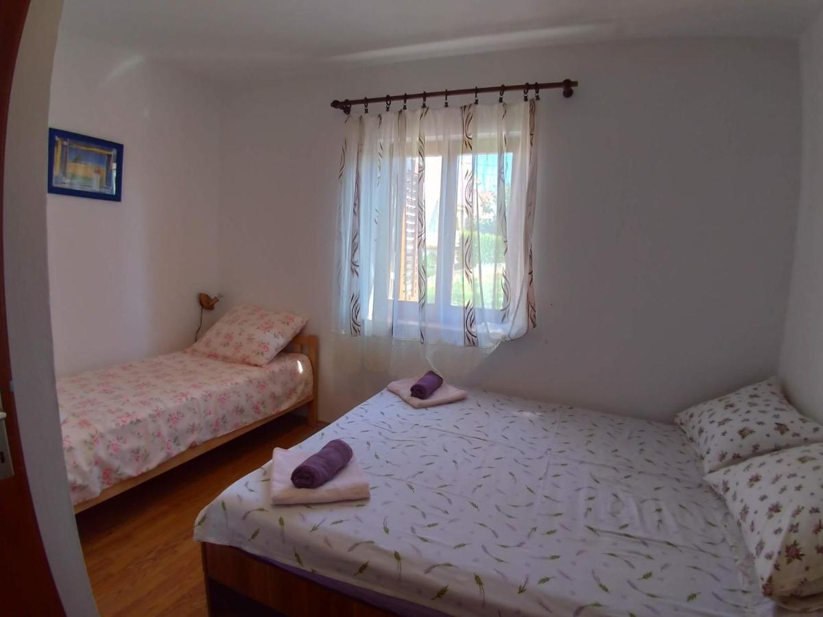 Apartment Njivice 15904B Dış mekan fotoğraf