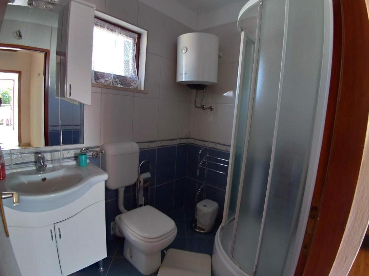 Apartment Njivice 15904B Dış mekan fotoğraf