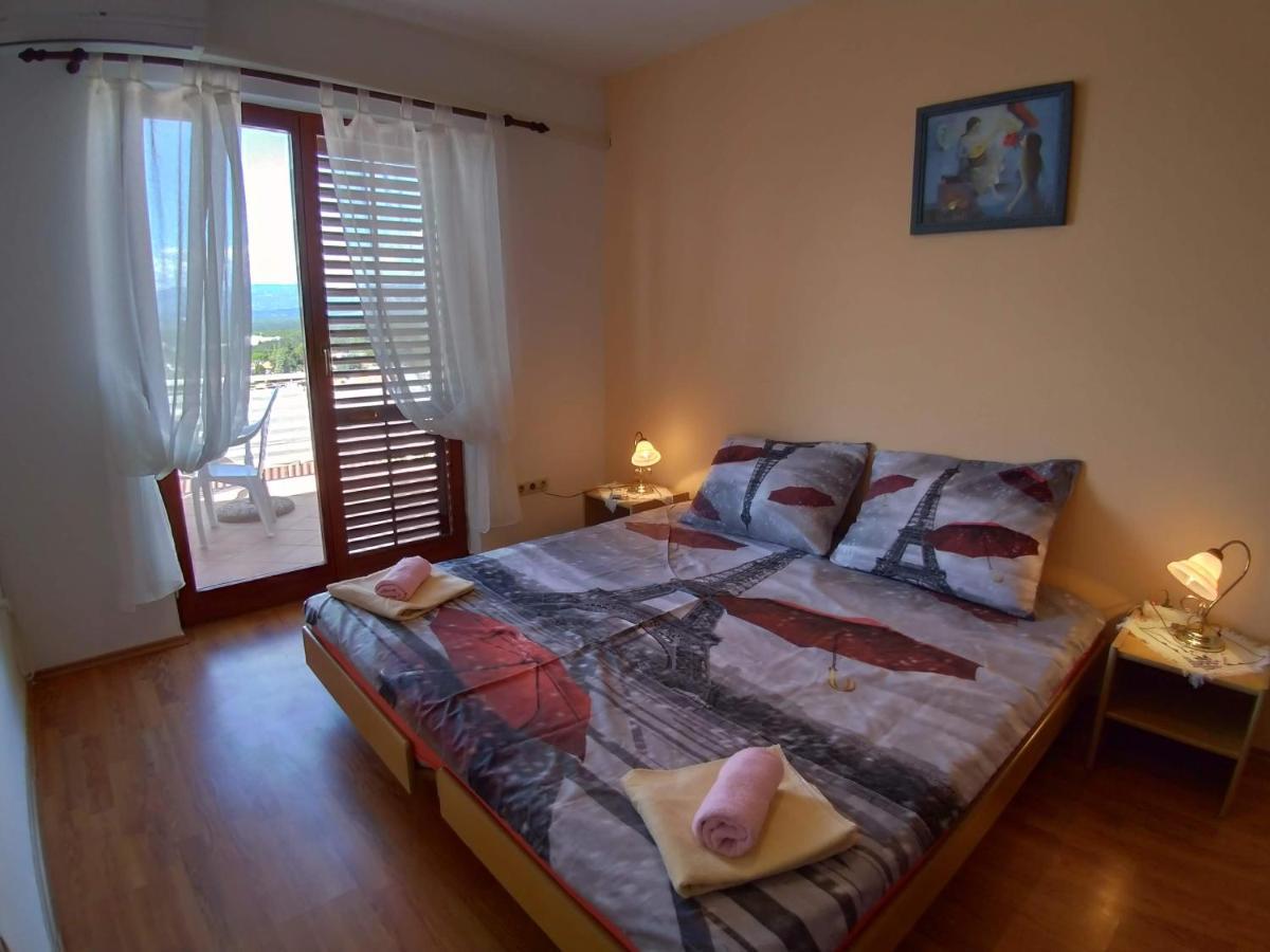 Apartment Njivice 15904B Dış mekan fotoğraf