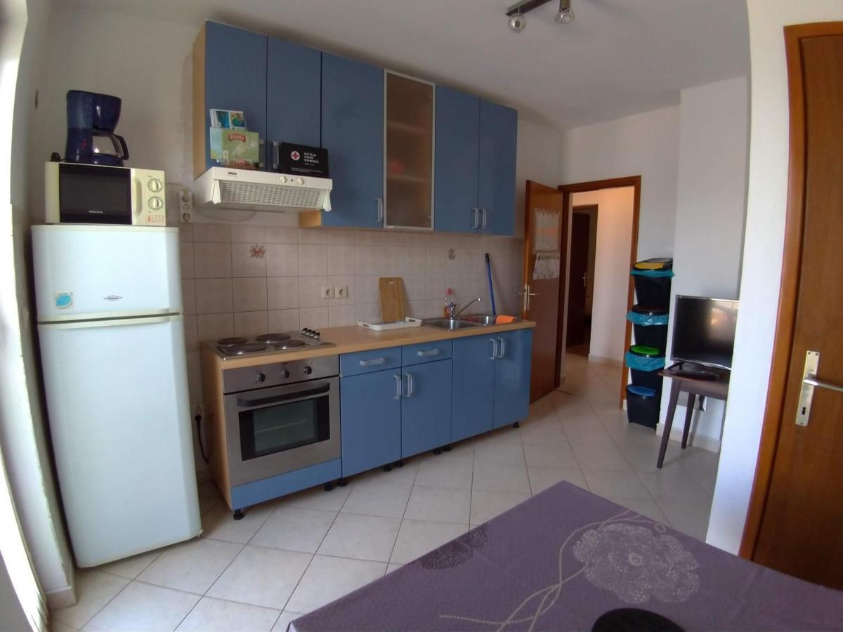 Apartment Njivice 15904B Dış mekan fotoğraf